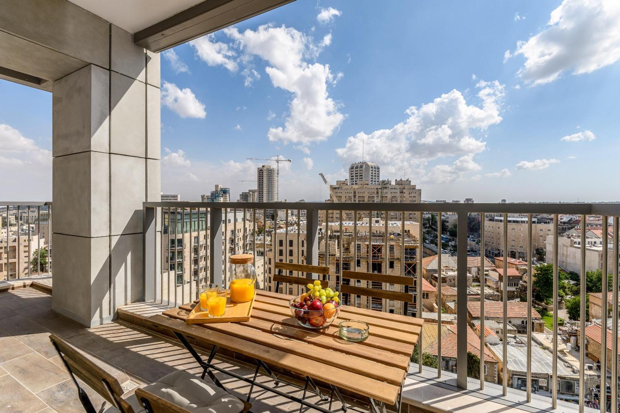 Appartamento Savyon View-sunny 1bdr & Balcony Sea-u *