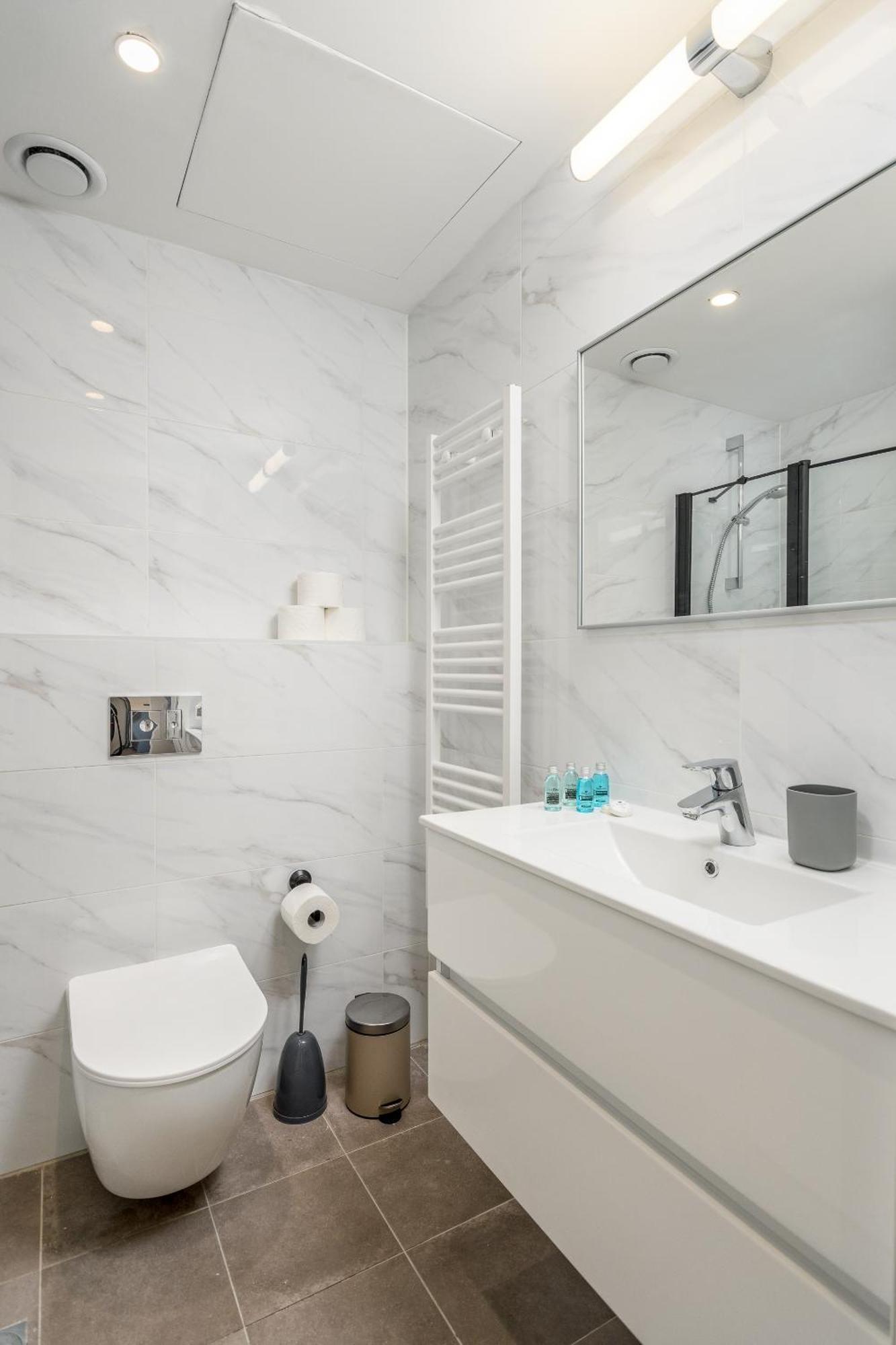 Appartamento Savyon View-sunny 1bdr & Balcony Sea-u